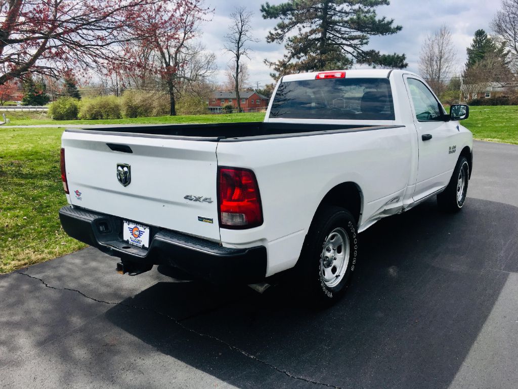 Photo 4 of this RAM 1500