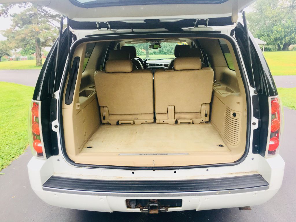 Photo 27 of this GMC YUKON XL