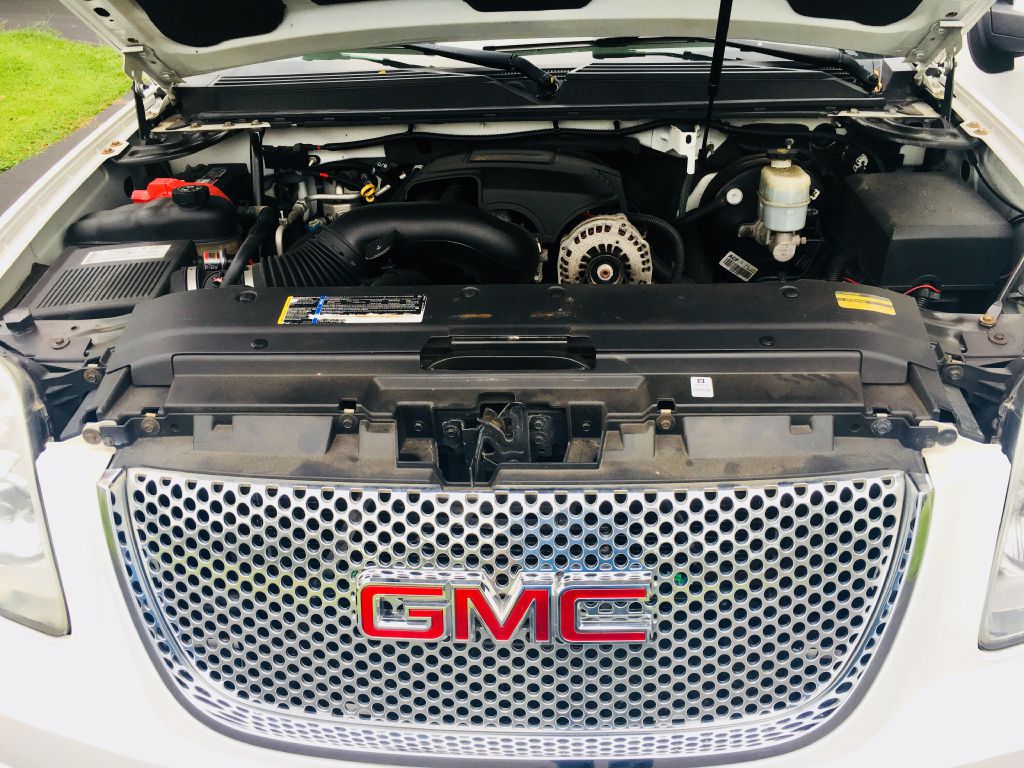 Photo 26 of this GMC YUKON XL