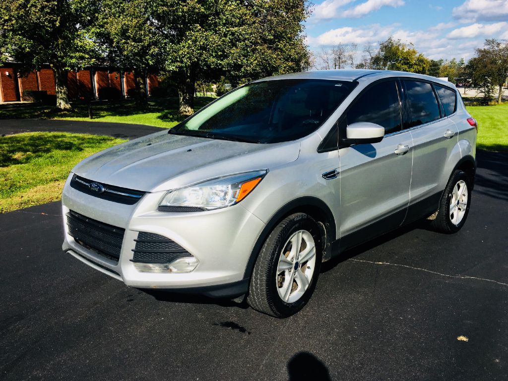 Photo 3 of this FORD ESCAPE