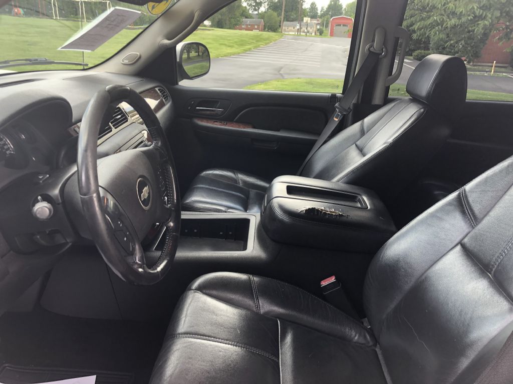 Photo 15 of this CHEVROLET AVALANCHE