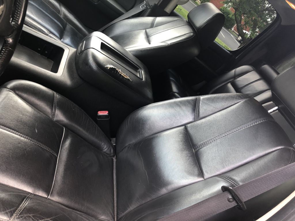 Photo 16 of this CHEVROLET AVALANCHE