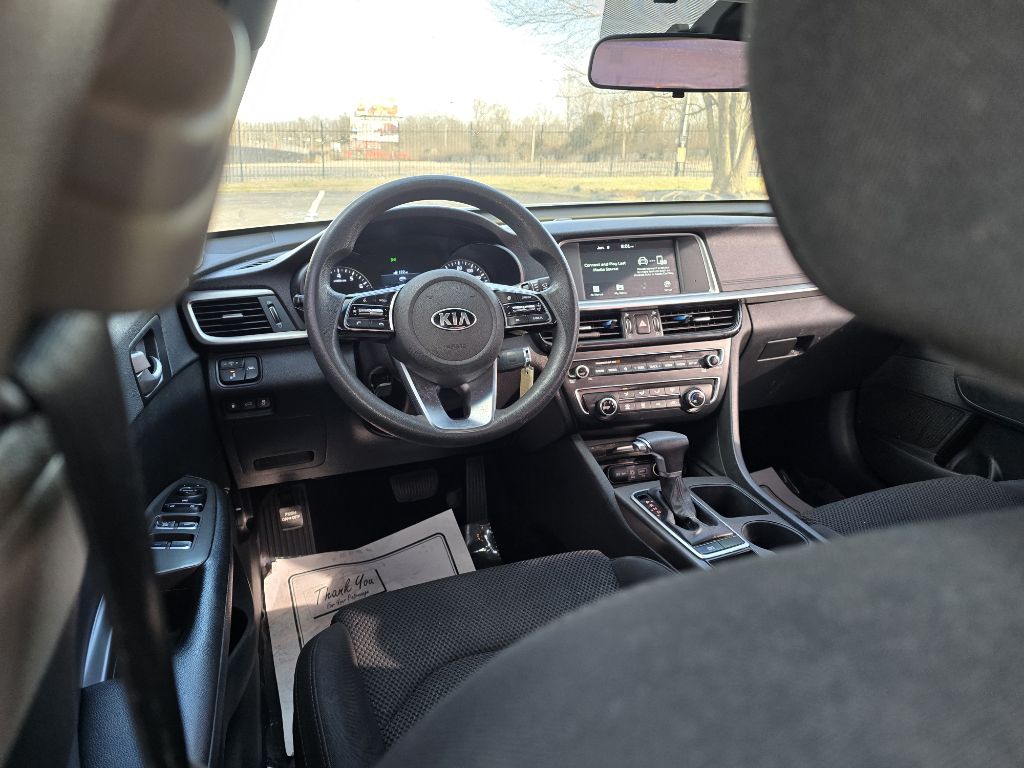 Photo 11 of this KIA OPTIMA
