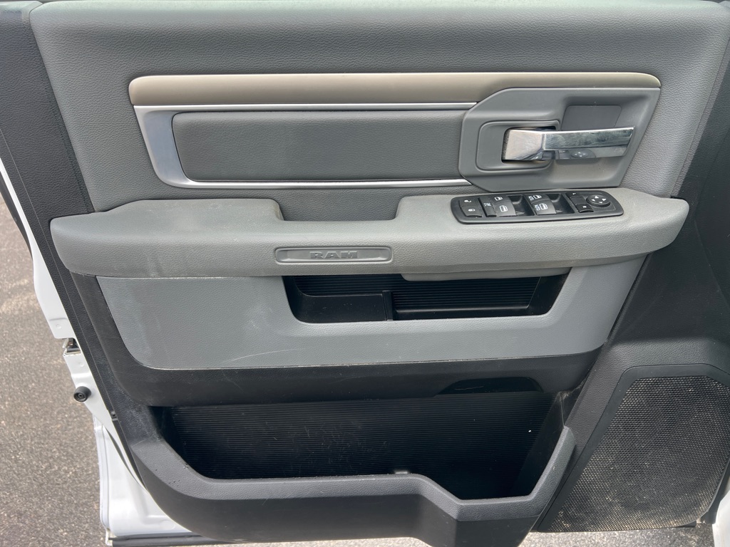 Photo 14 of this RAM 1500