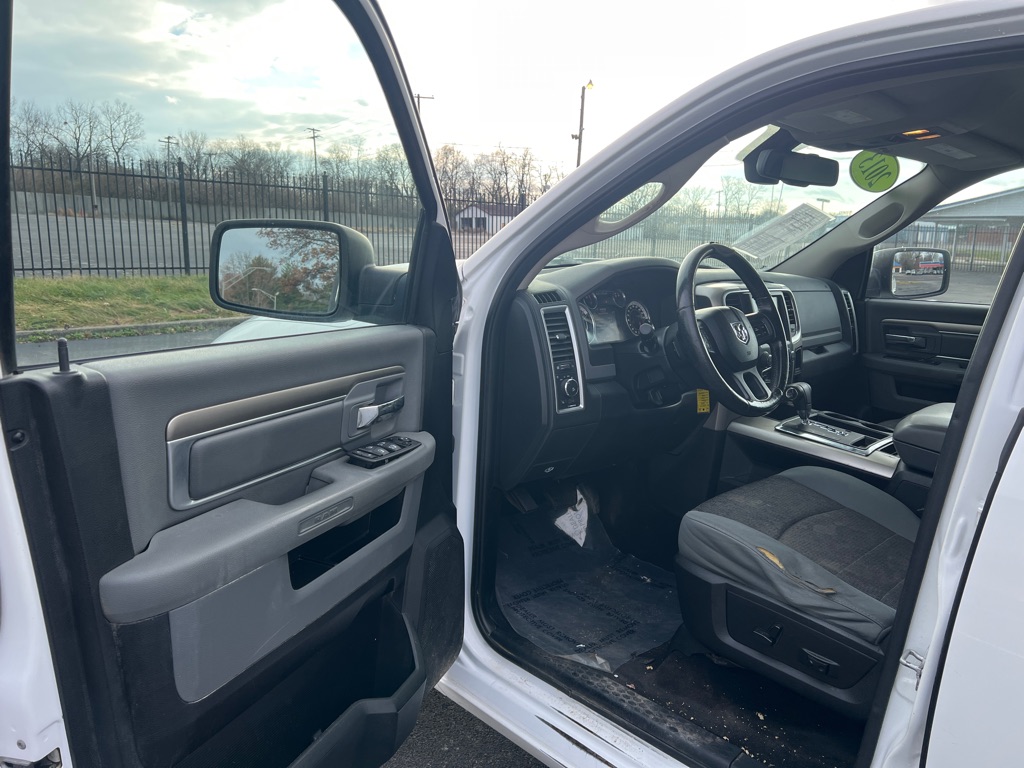 Photo 13 of this RAM 1500