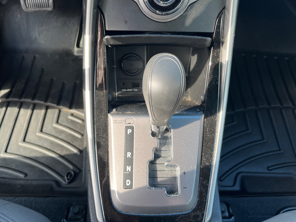 Photo 12 of this HYUNDAI ELANTRA