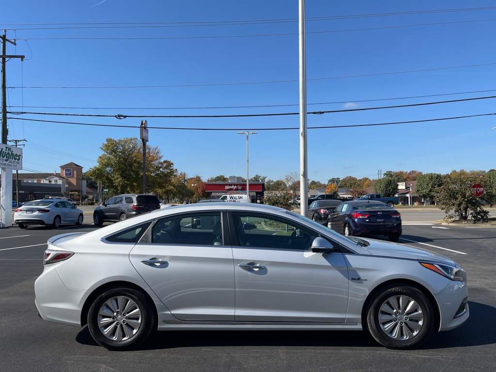 Photo 5 of this HYUNDAI SONATA