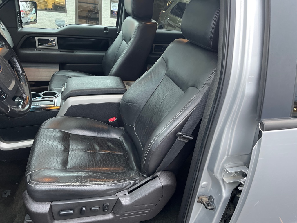 Photo 17 of this FORD F150