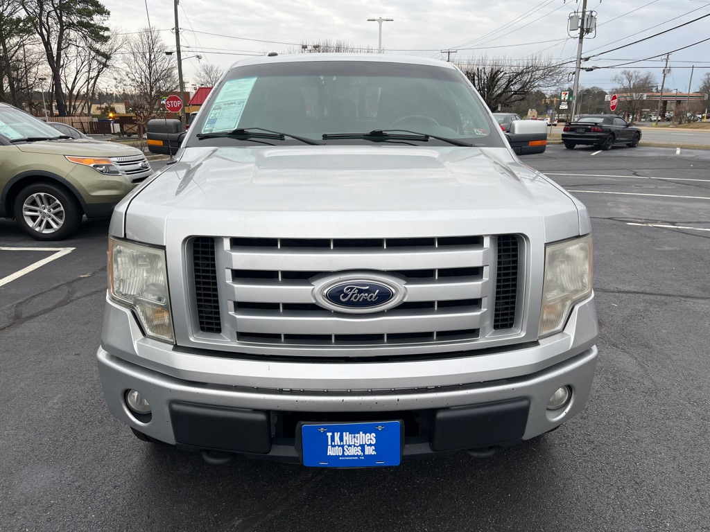 Photo 3 of this FORD F150