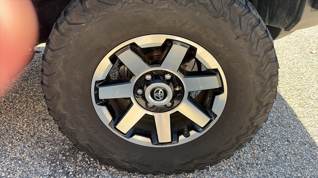 Photo 10 of this TOYOTA FJ CRUISER