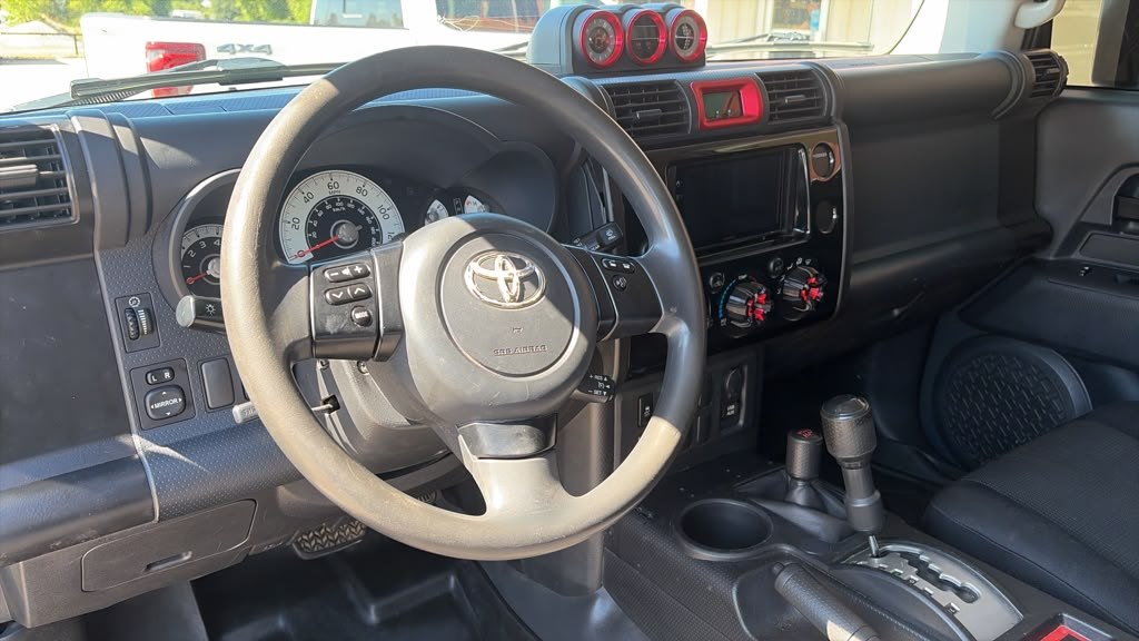 Photo 6 of this TOYOTA FJ CRUISER
