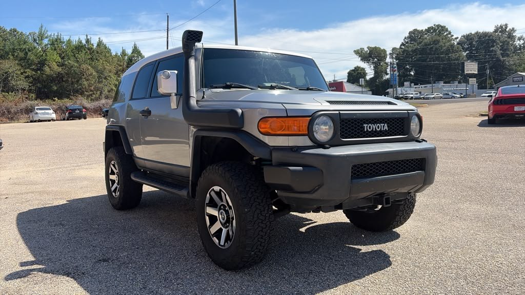 Photo 2 of this TOYOTA FJ CRUISER