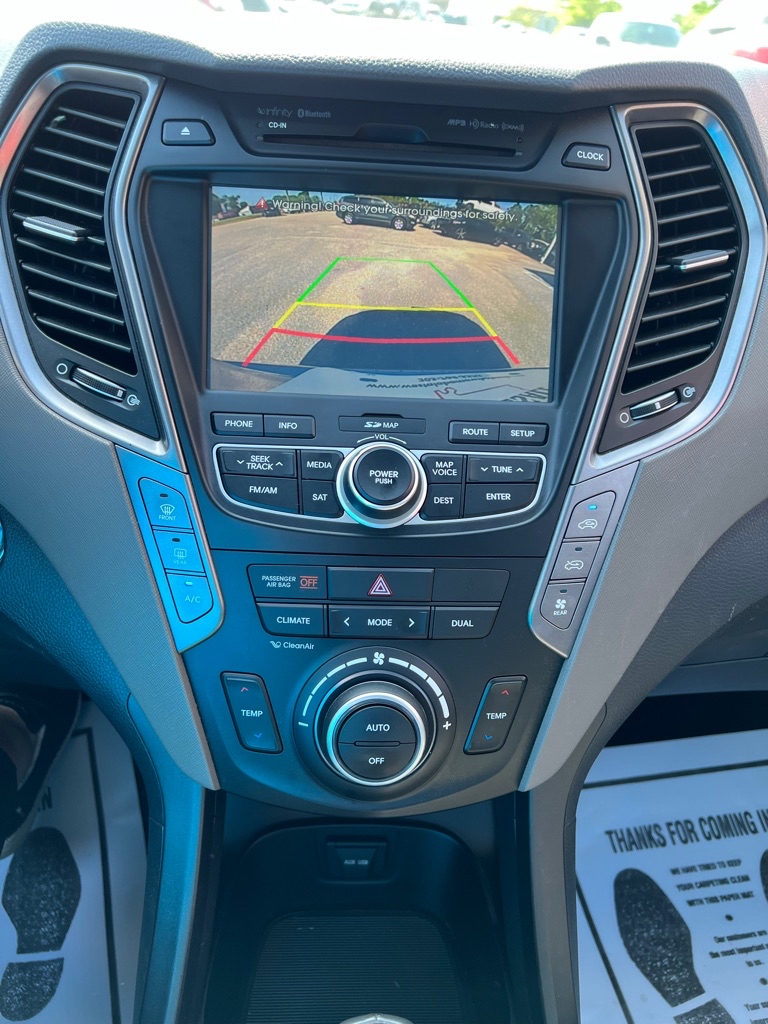 Photo 39 of this HYUNDAI SANTA FE