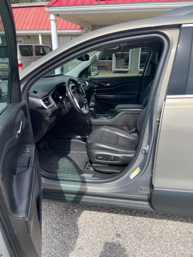 Photo 14 of this GMC ACADIA