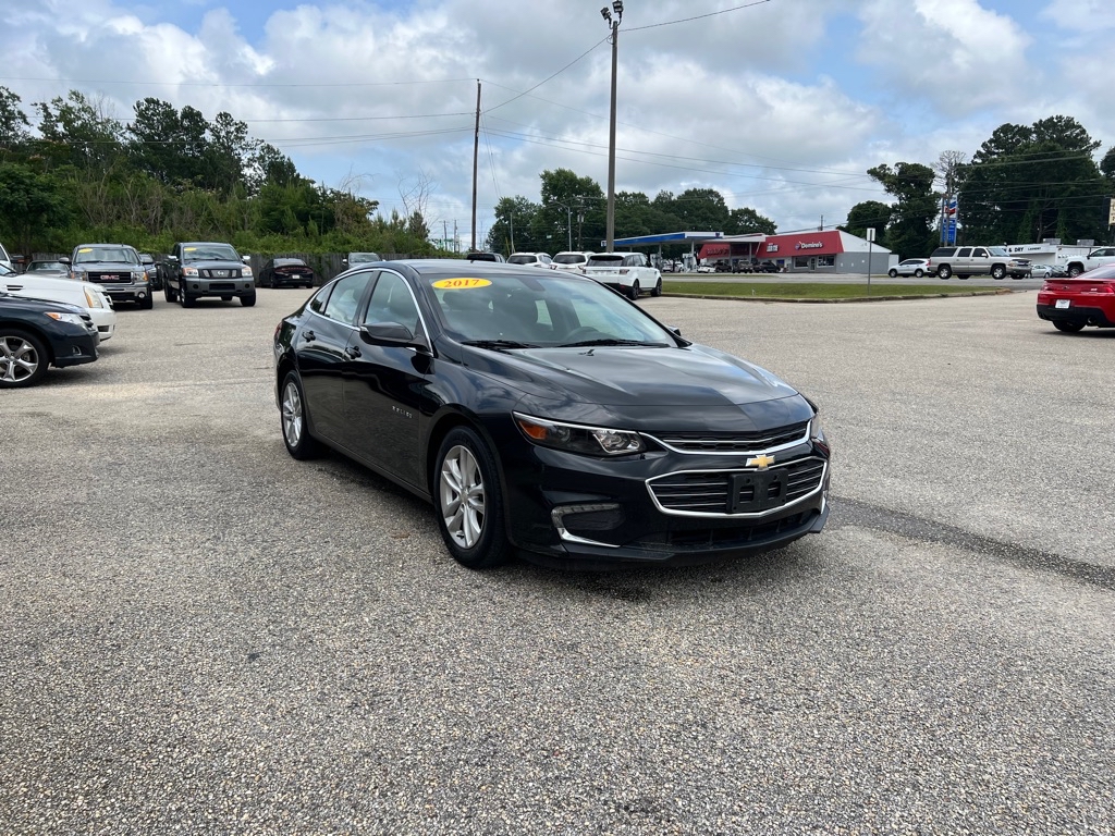 Photo 2 of this CHEVROLET MALIBU