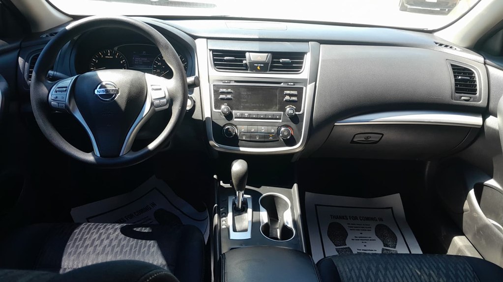 Photo 15 of this NISSAN ALTIMA