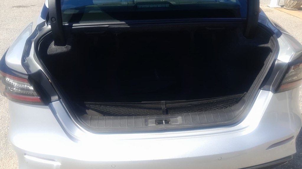 Photo 8 of this NISSAN MAXIMA