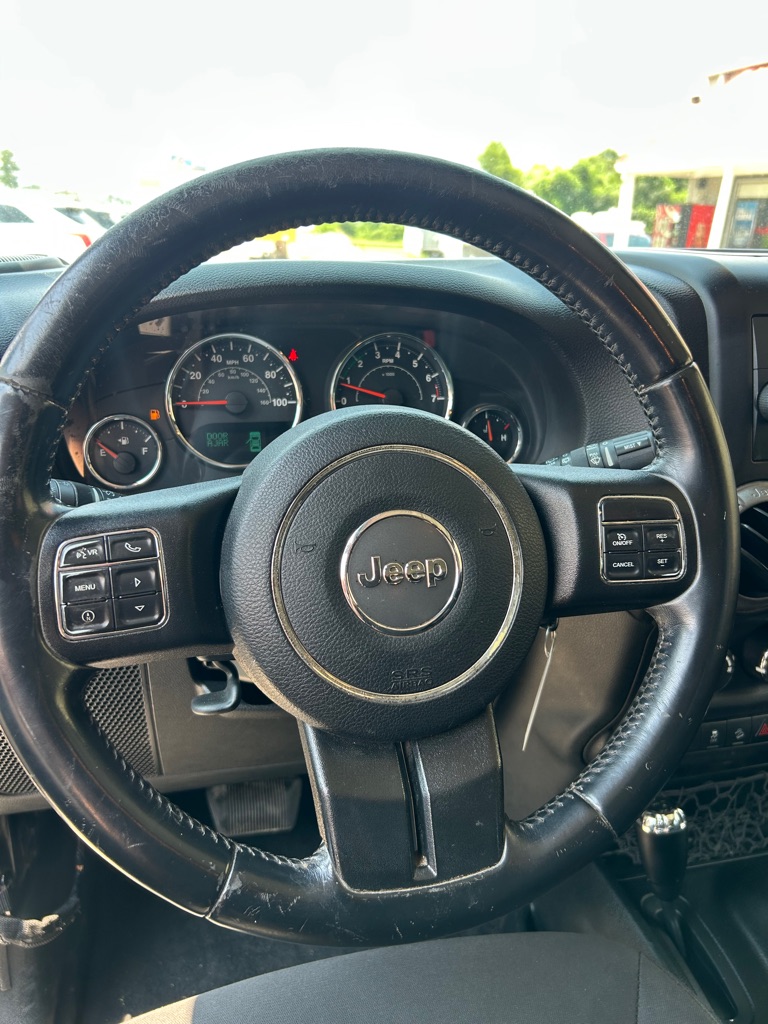 Photo 9 of this JEEP WRANGLER UNLIMI