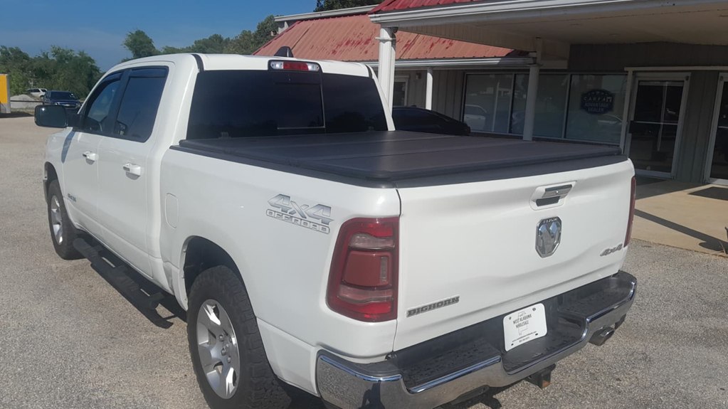 Photo 3 of this RAM 1500