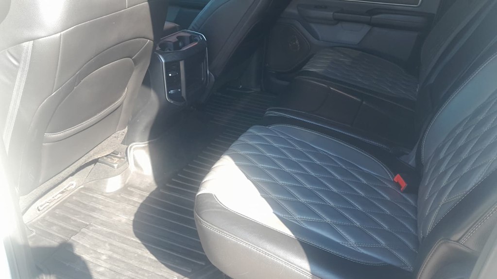 Photo 15 of this RAM 1500
