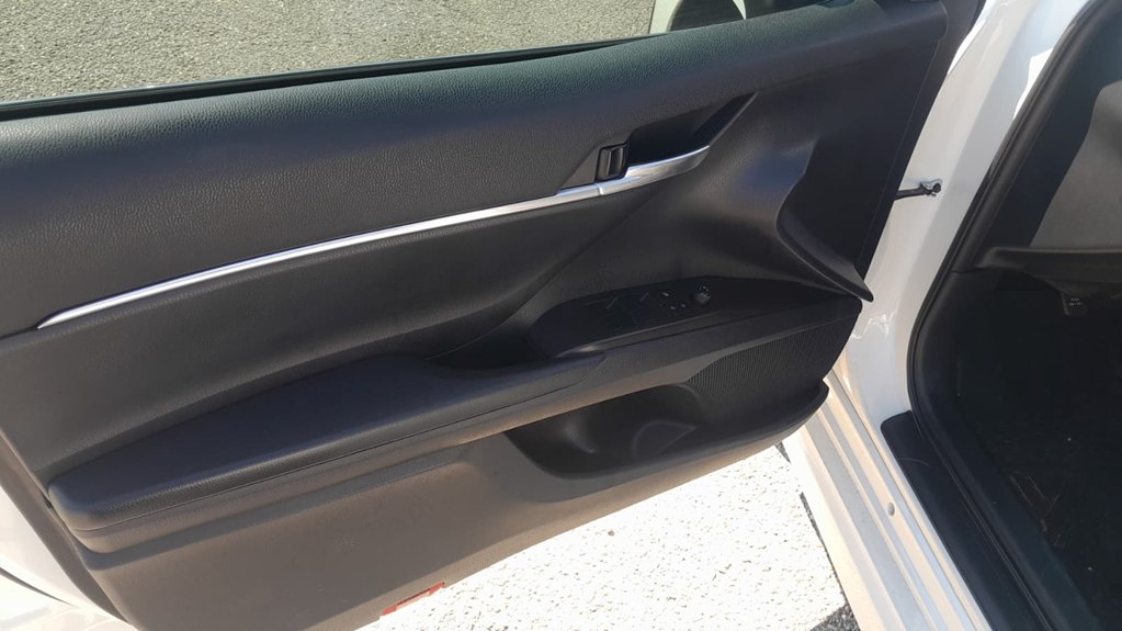 Photo 14 of this TOYOTA CAMRY