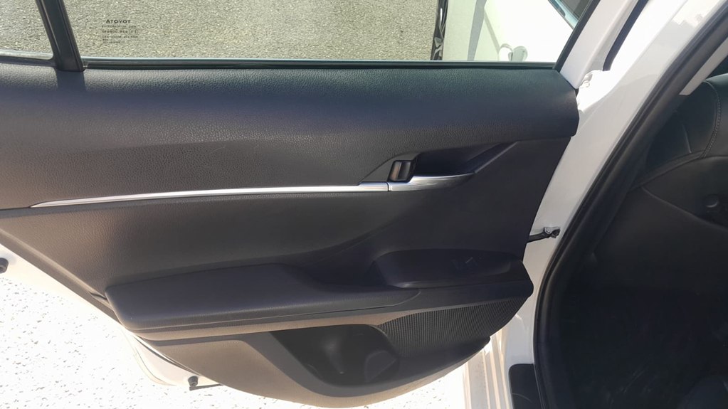 Photo 16 of this TOYOTA CAMRY