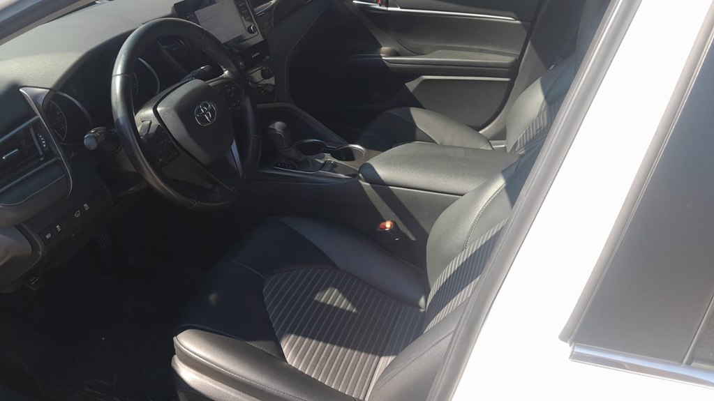 Photo 13 of this TOYOTA CAMRY