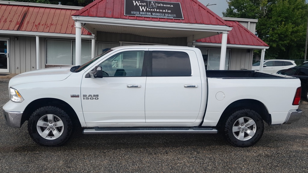Photo 2 of this RAM 1500