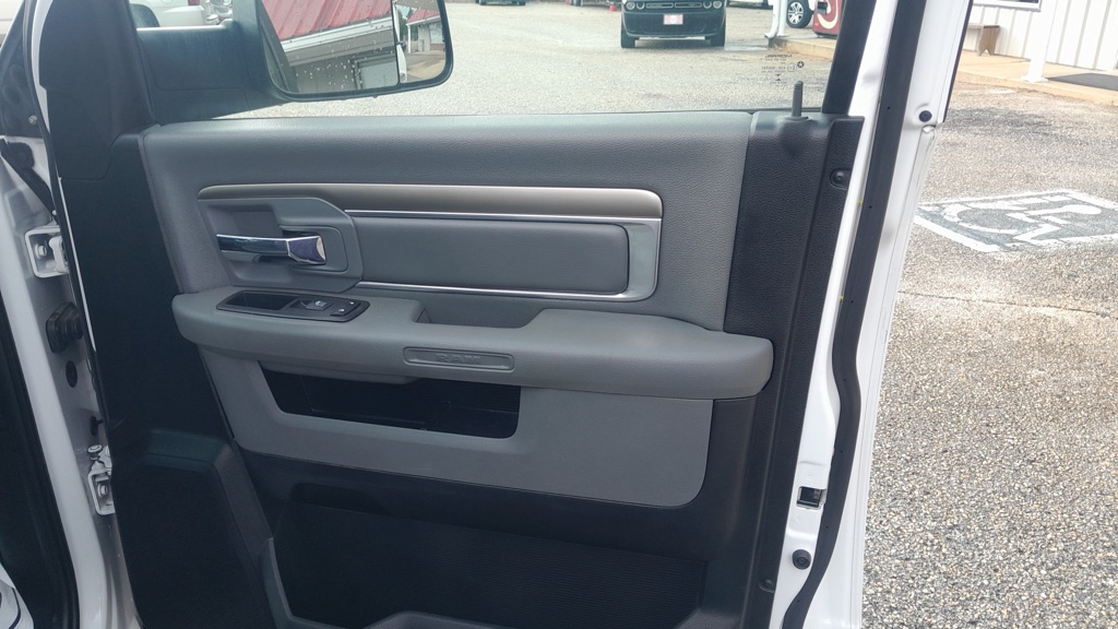 Photo 11 of this RAM 1500