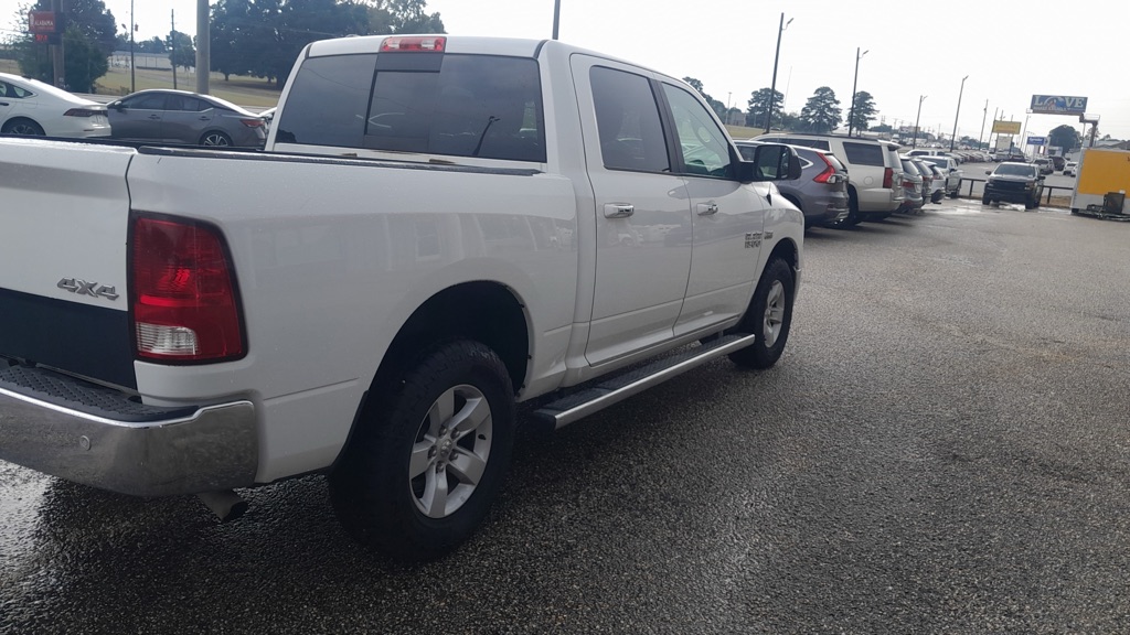 Photo 4 of this RAM 1500