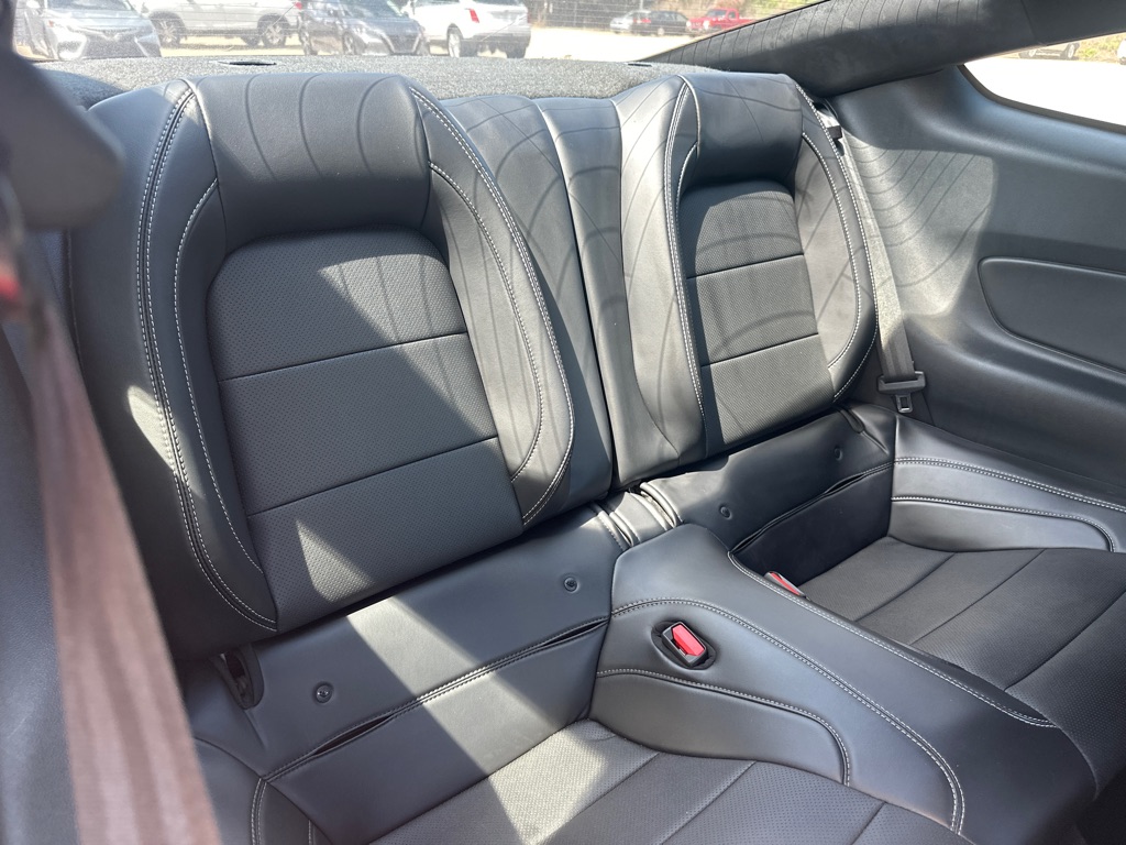 Photo 14 of this FORD MUSTANG