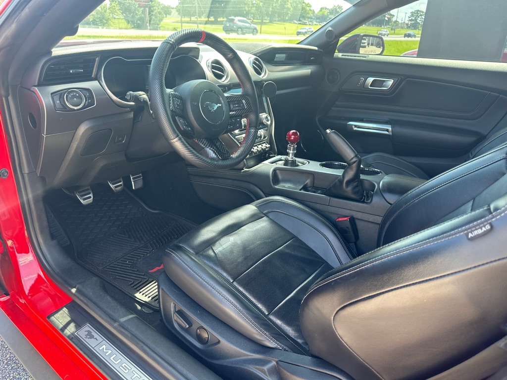 Photo 8 of this FORD MUSTANG