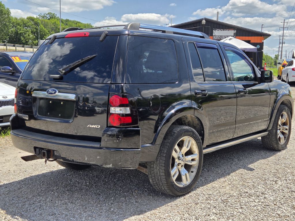 Photo 5 of this FORD EXPLORER