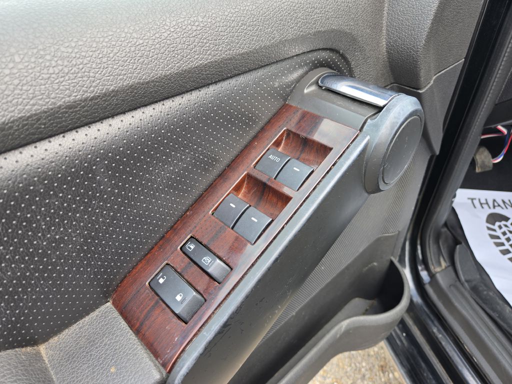 Photo 13 of this FORD EXPLORER