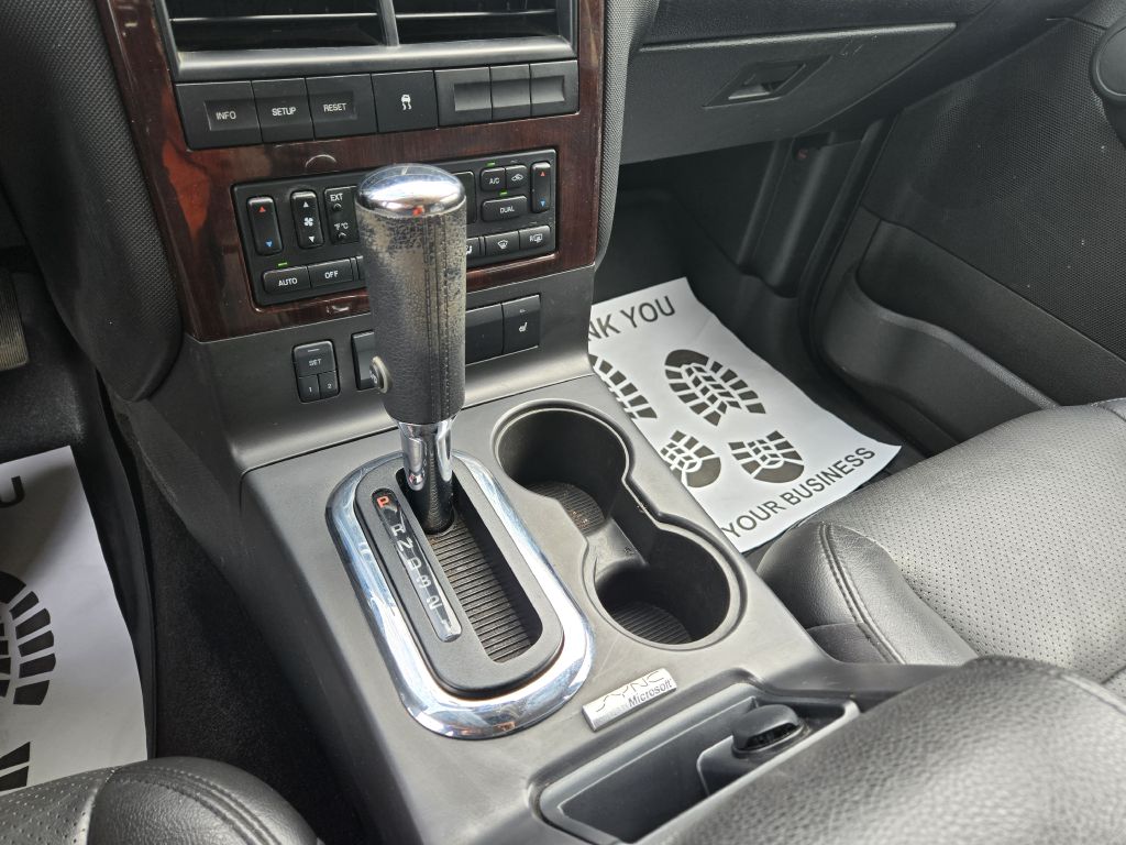 Photo 20 of this FORD EXPLORER