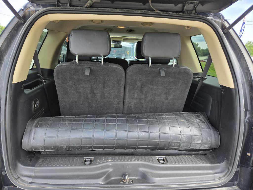 Photo 32 of this FORD EXPLORER