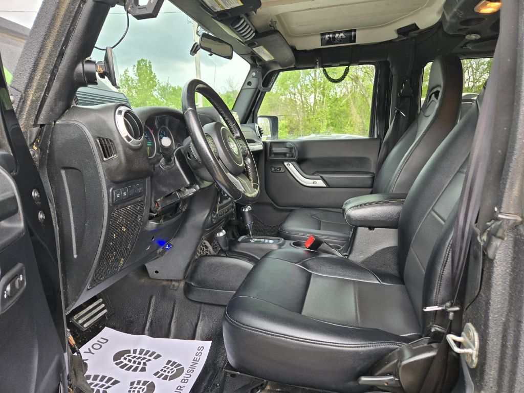 Photo 33 of this JEEP WRANGLER