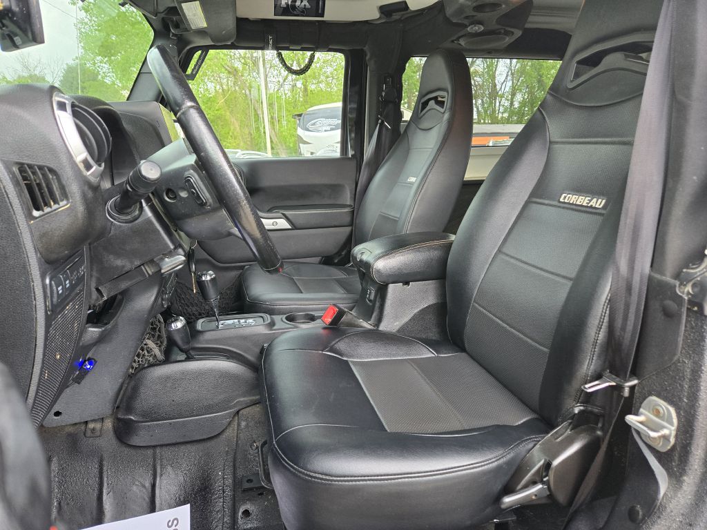 Photo 34 of this JEEP WRANGLER