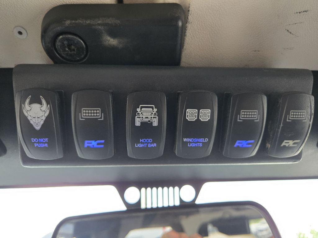 Photo 45 of this JEEP WRANGLER