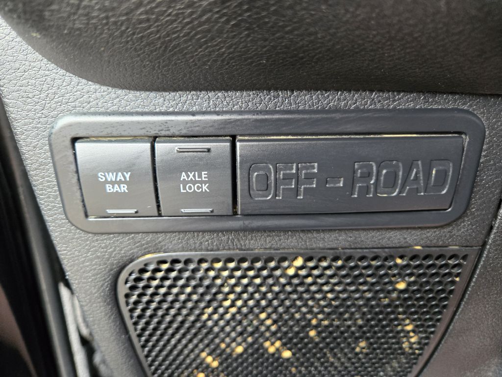 Photo 46 of this JEEP WRANGLER