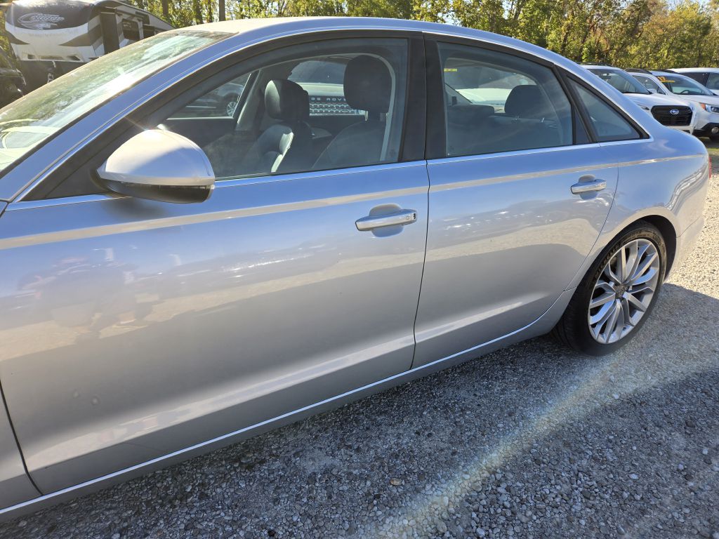 Photo 9 of this AUDI A6