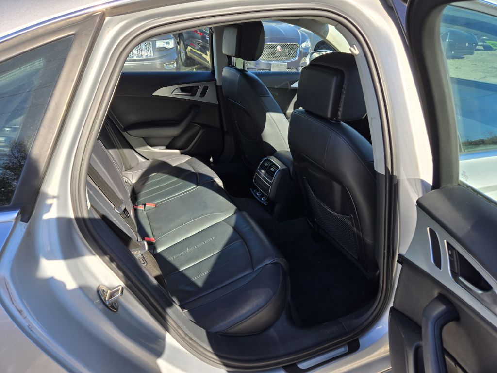 Photo 27 of this AUDI A6