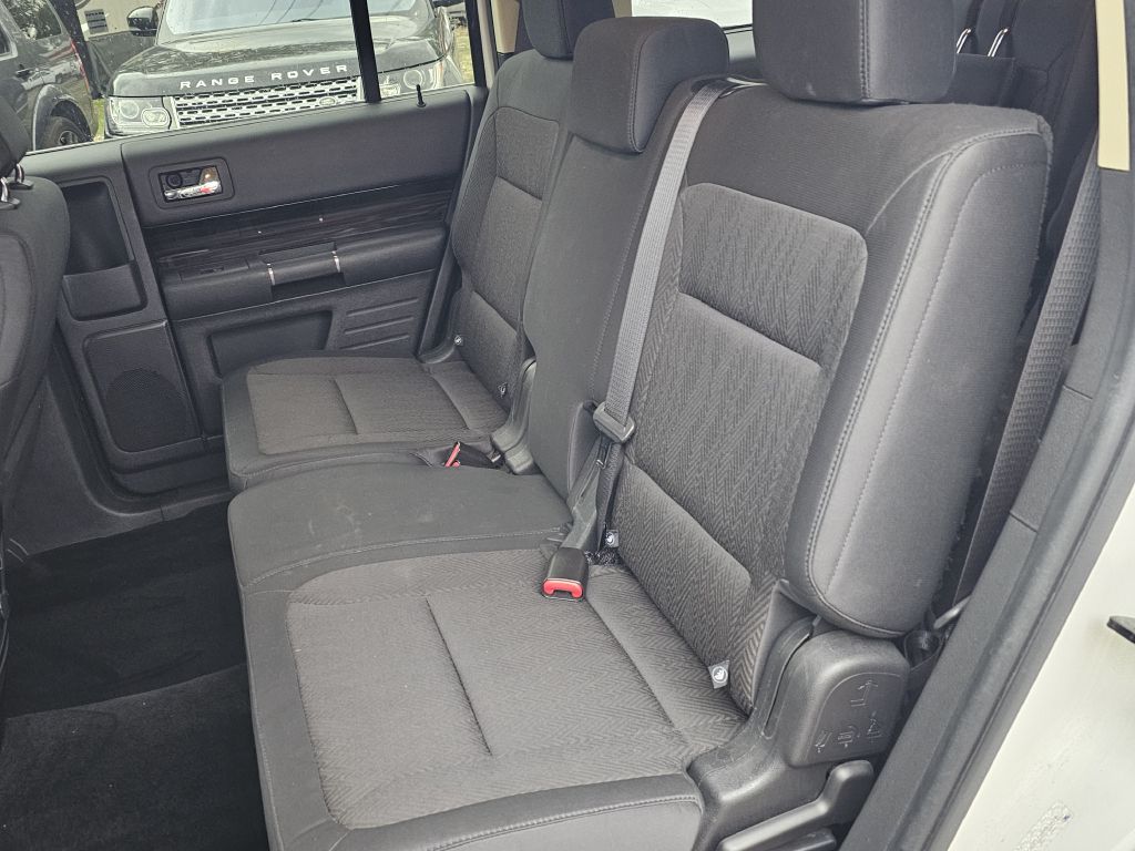 Photo 17 of this FORD FLEX