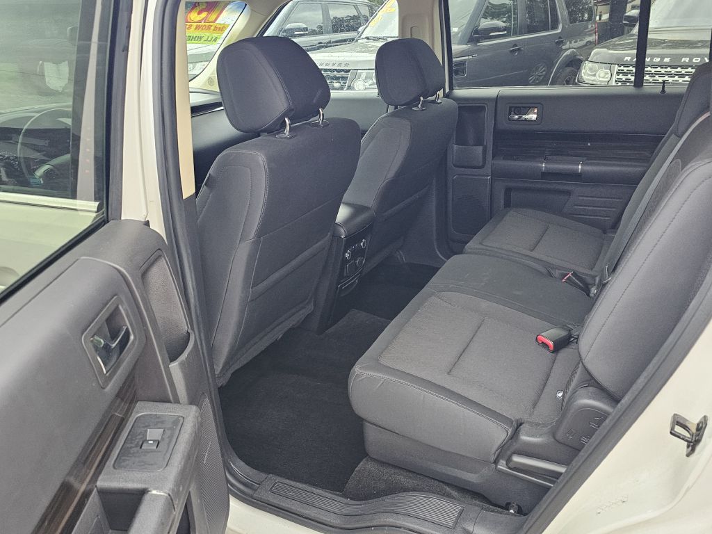 Photo 18 of this FORD FLEX