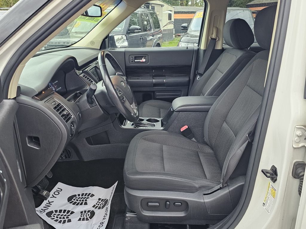Photo 21 of this FORD FLEX