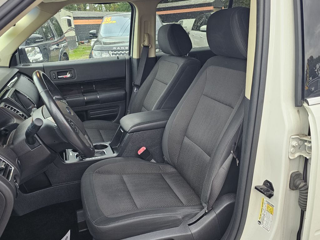Photo 24 of this FORD FLEX