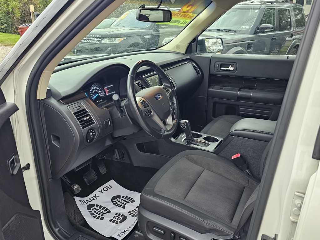 Photo 25 of this FORD FLEX