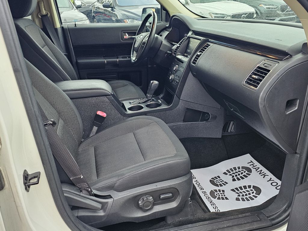Photo 29 of this FORD FLEX