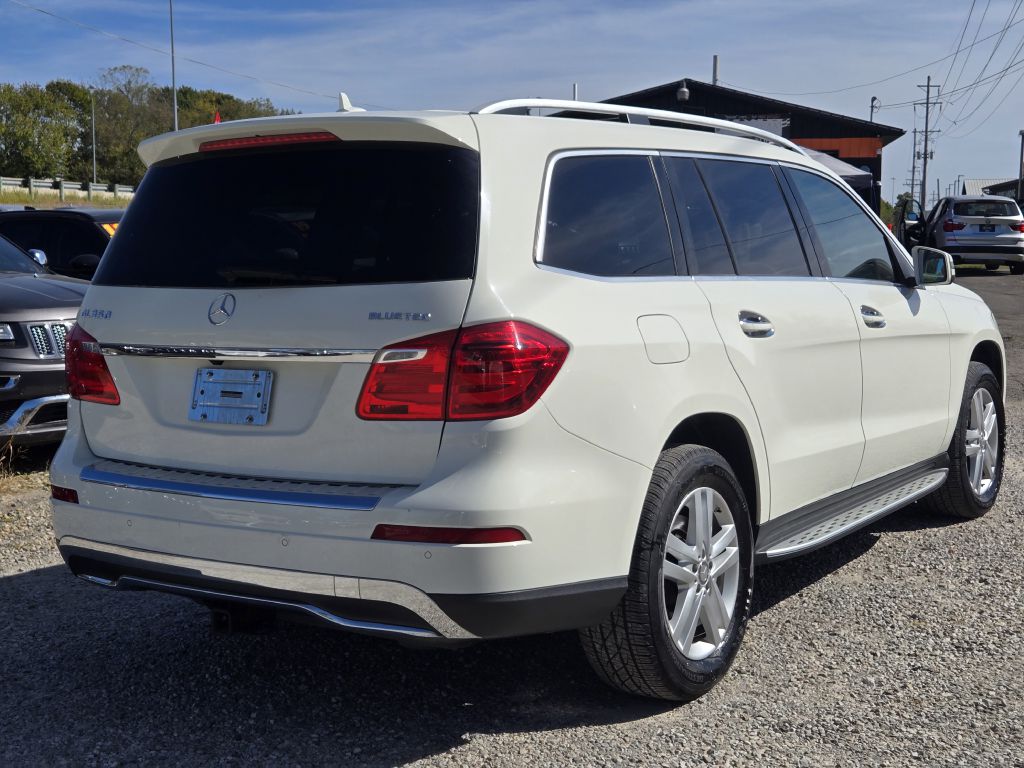 Photo 5 of this MERCEDES-BENZ GL
