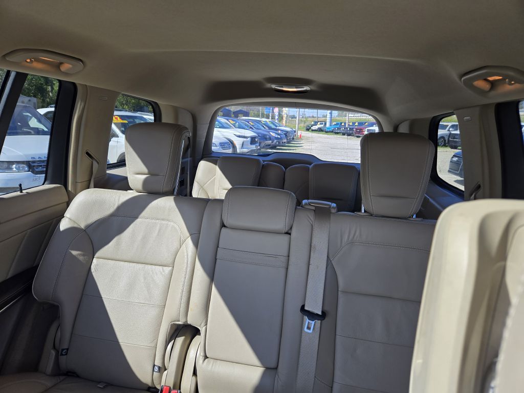 Photo 29 of this MERCEDES-BENZ GL